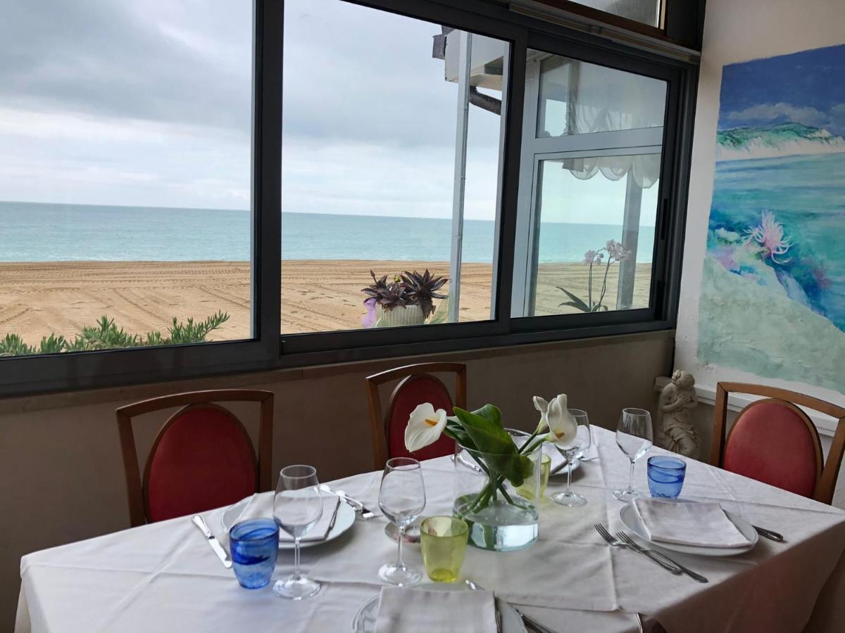 Da Mariolino Hotel Numana Bagian luar foto