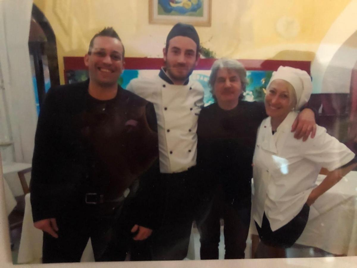 Da Mariolino Hotel Numana Bagian luar foto