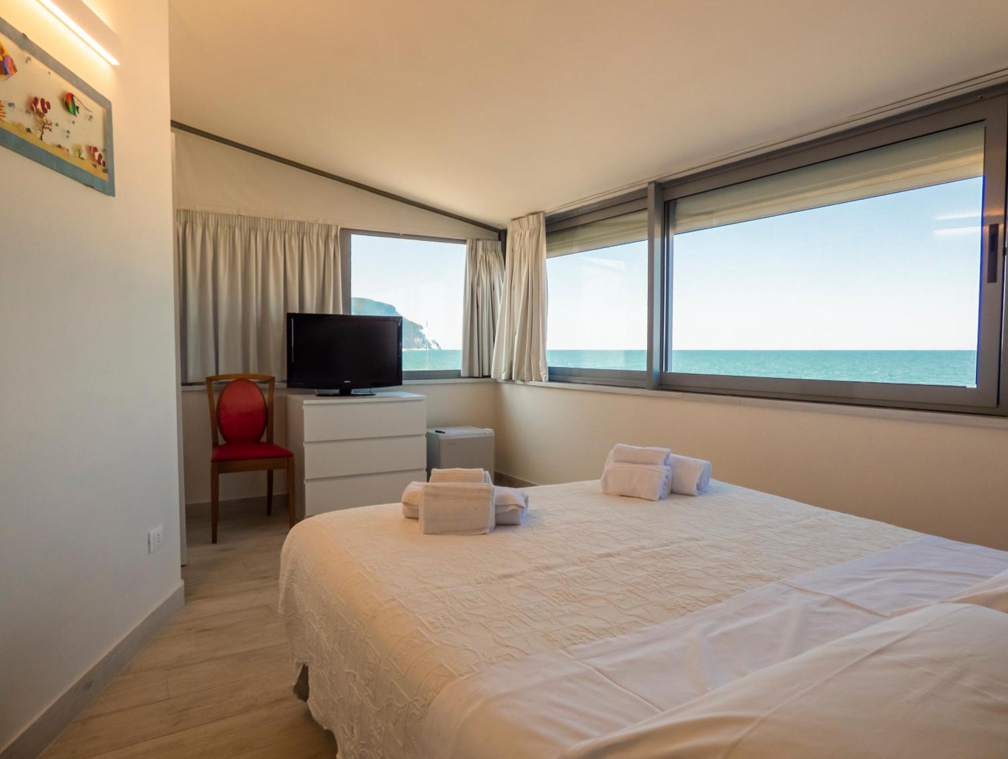 Da Mariolino Hotel Numana Bagian luar foto